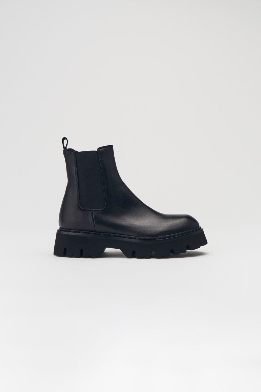 Women LITA | Xo Microlight Chelsea Boot