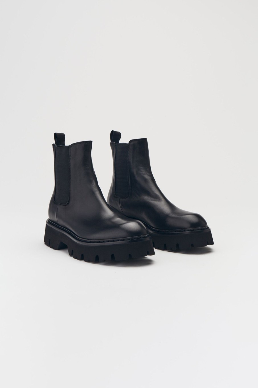 Women LITA | Xo Microlight Chelsea Boot