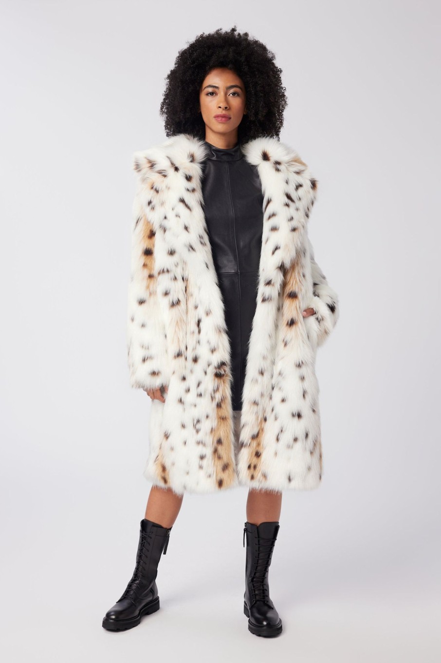 Women LITA Coats & Jackets | Amour Coat In Faux Fur